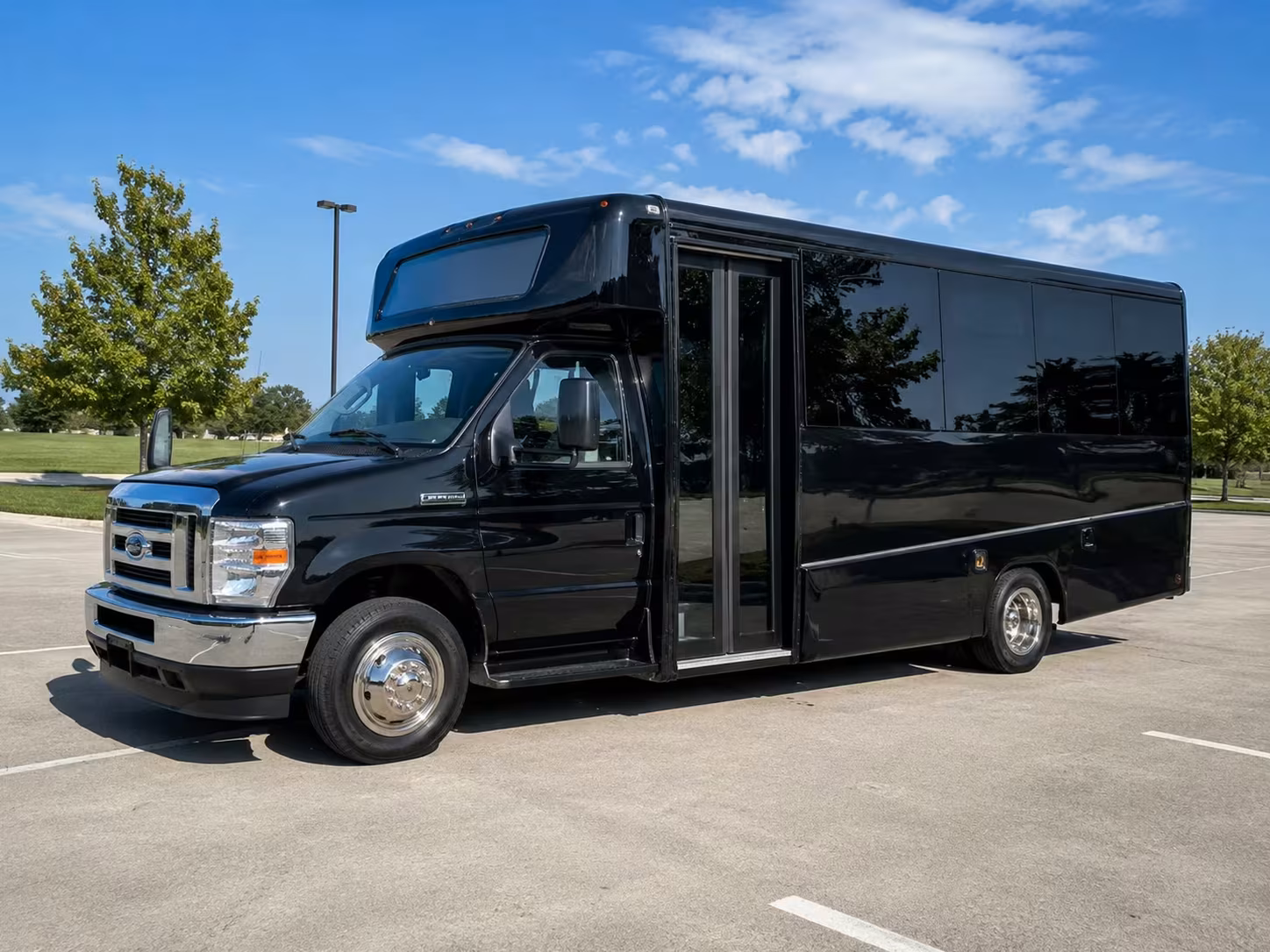 rapid city minibus rentals for mount rushmore tour groups